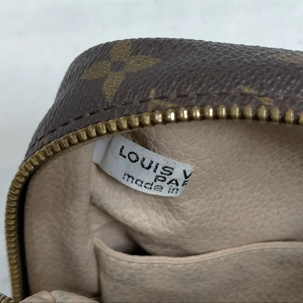 AUTH Louis Vuitton Monogram Trousse Toilette 23 Cosmetics Pouch Purse - Picture 7 of 9